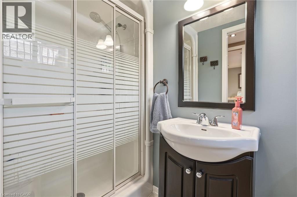 569 Parkside Crescent, Burlington, Ontario  L7L 4H2 - Photo 32 - 40849441