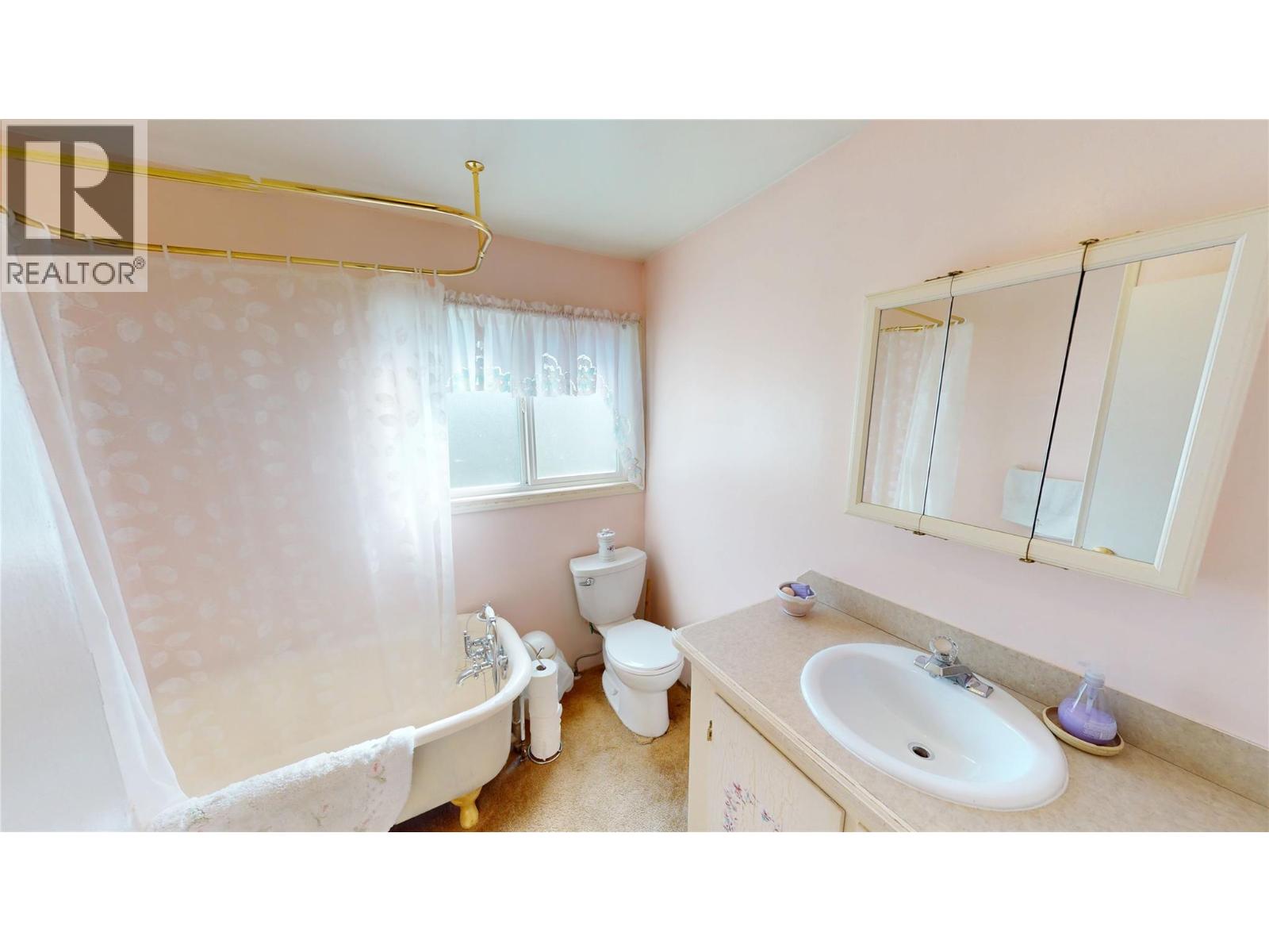 6312 Balsam Road, Wasa, British Columbia  V0B 2K0 - Photo 15 - 10395269