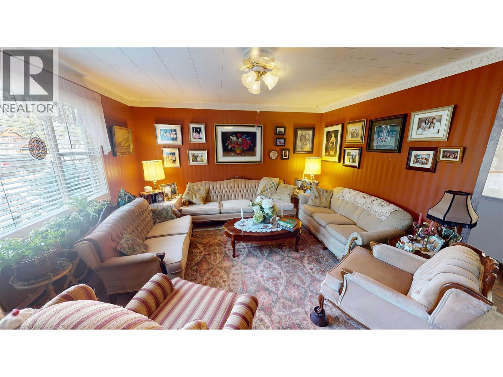6312 Balsam Road, Wasa, British Columbia  V0B 2K0 - Photo 5 - 10395269