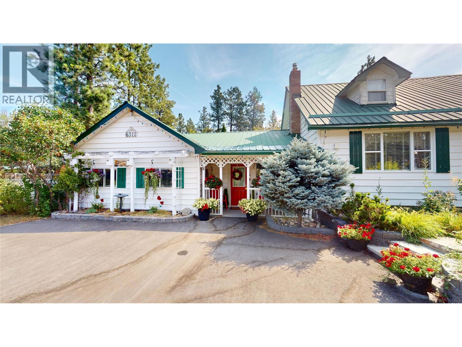 6312 Balsam Road, Wasa, British Columbia  V0B 2K0 - Photo 1 - 10395269