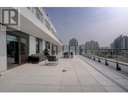 712 - 8 BEVERLEY GLEN BOULEVARD, Vaughan, Ontario