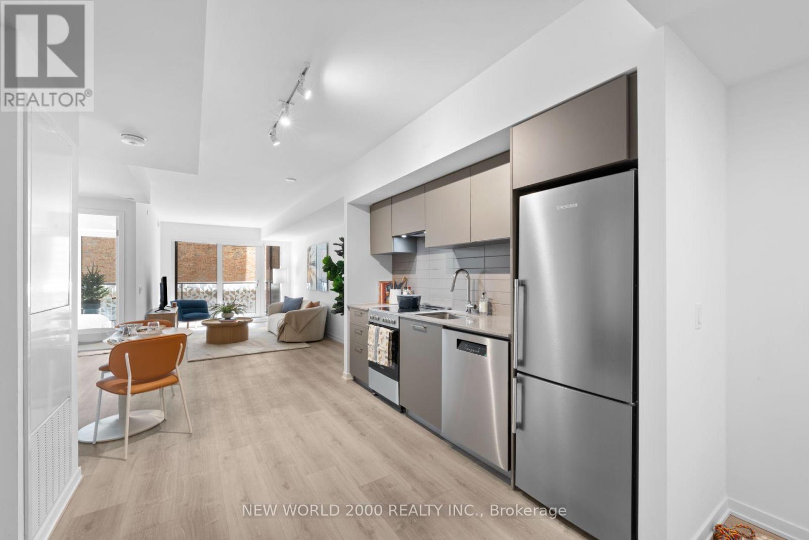 411 - 101 ROEHAMPTON AVENUE, Toronto (Mount Pleasant West)
