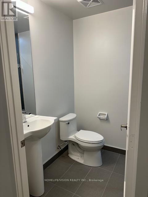1724 - 70 Princess Street, Toronto, Ontario  M5A 0X6 - Photo 13 - C13588980