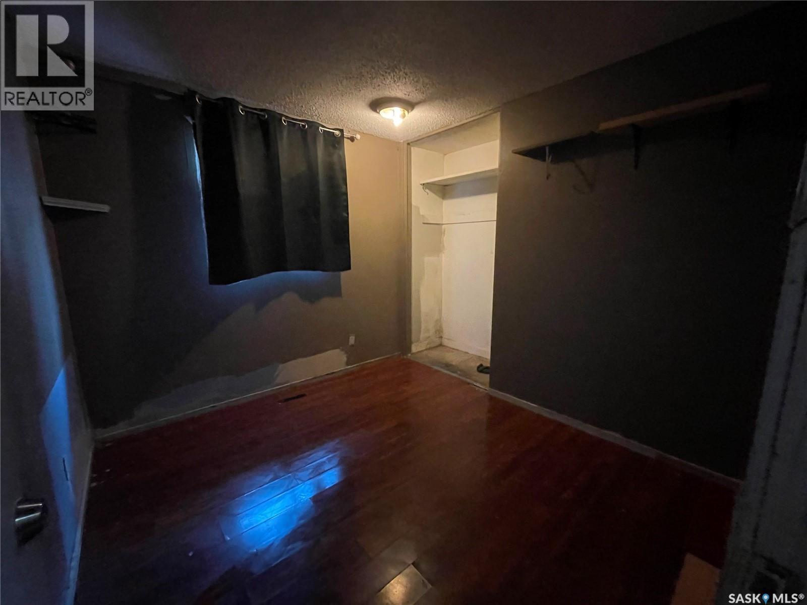 330 Acadia Drive, Saskatoon, Saskatchewan  S7H 3V6 - Photo 3 - SK042693