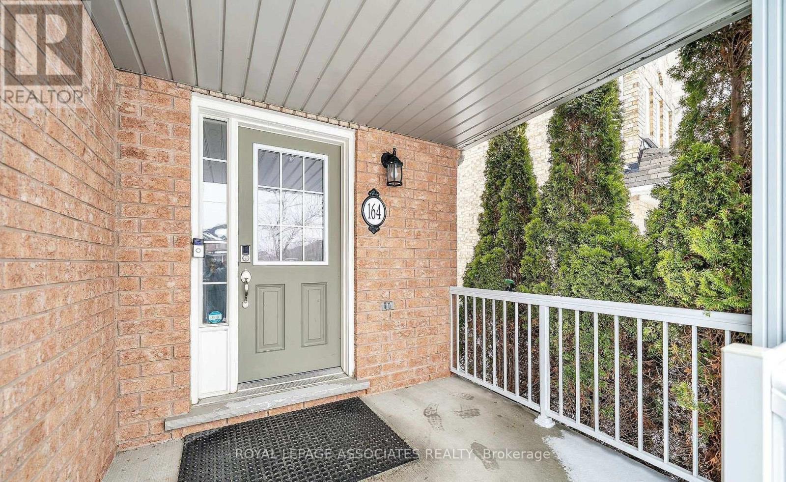 164 Dewell Crescent, Clarington, Ontario  L1E 0B9 - Photo 2 - E13589020