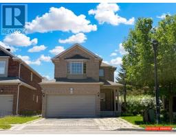62 MACEDONIA COURT, Newmarket, Ontario