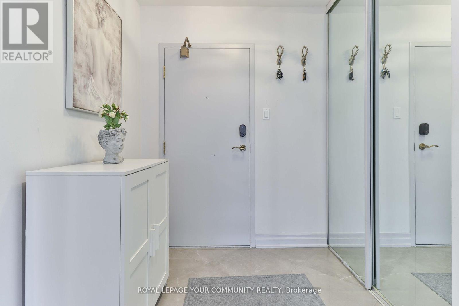 806 - 1240 Marlborough Court, Oakville, Ontario  L6H 3K7 - Photo 6 - W13588968