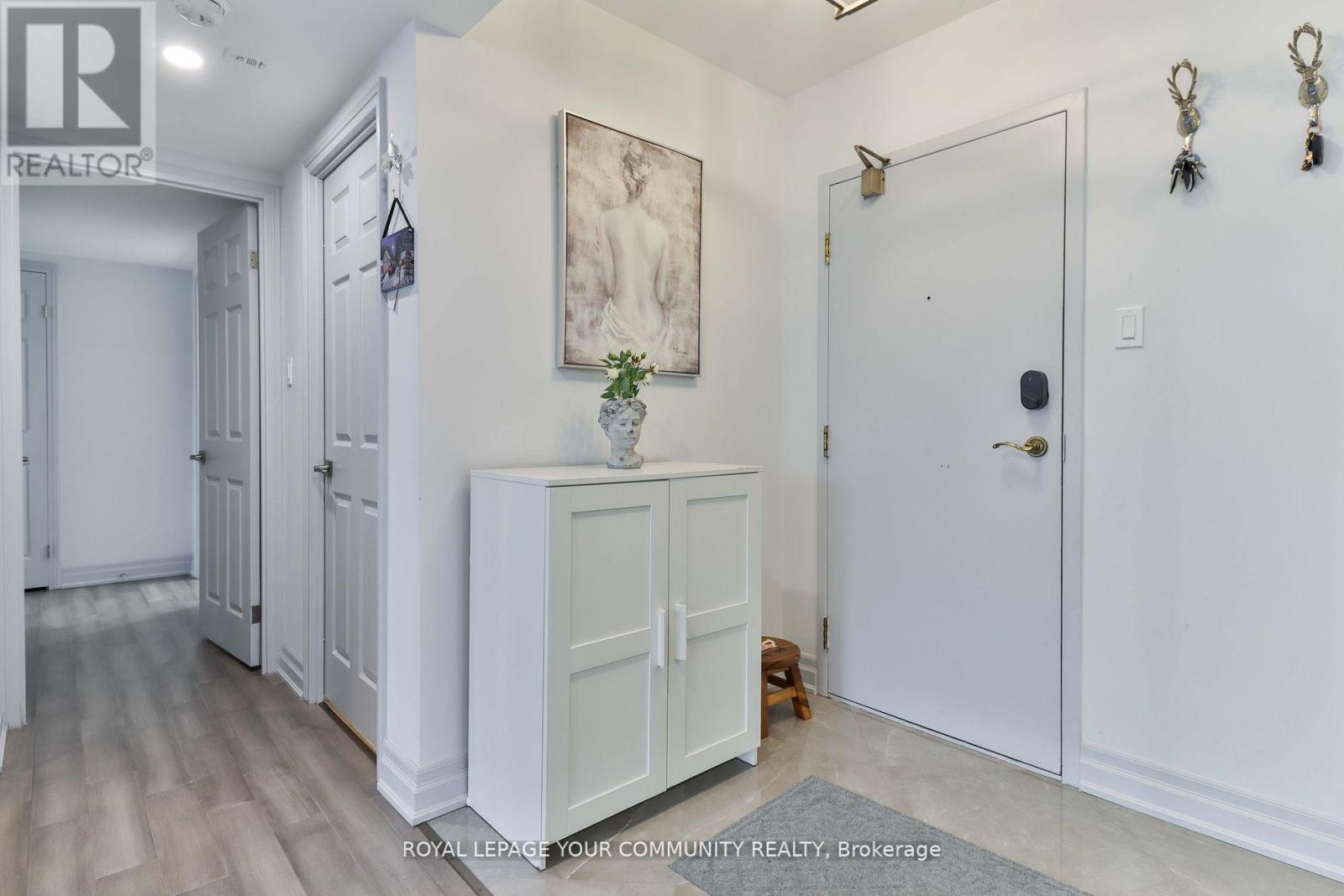 806 - 1240 Marlborough Court, Oakville, Ontario  L6H 3K7 - Photo 7 - W13588968