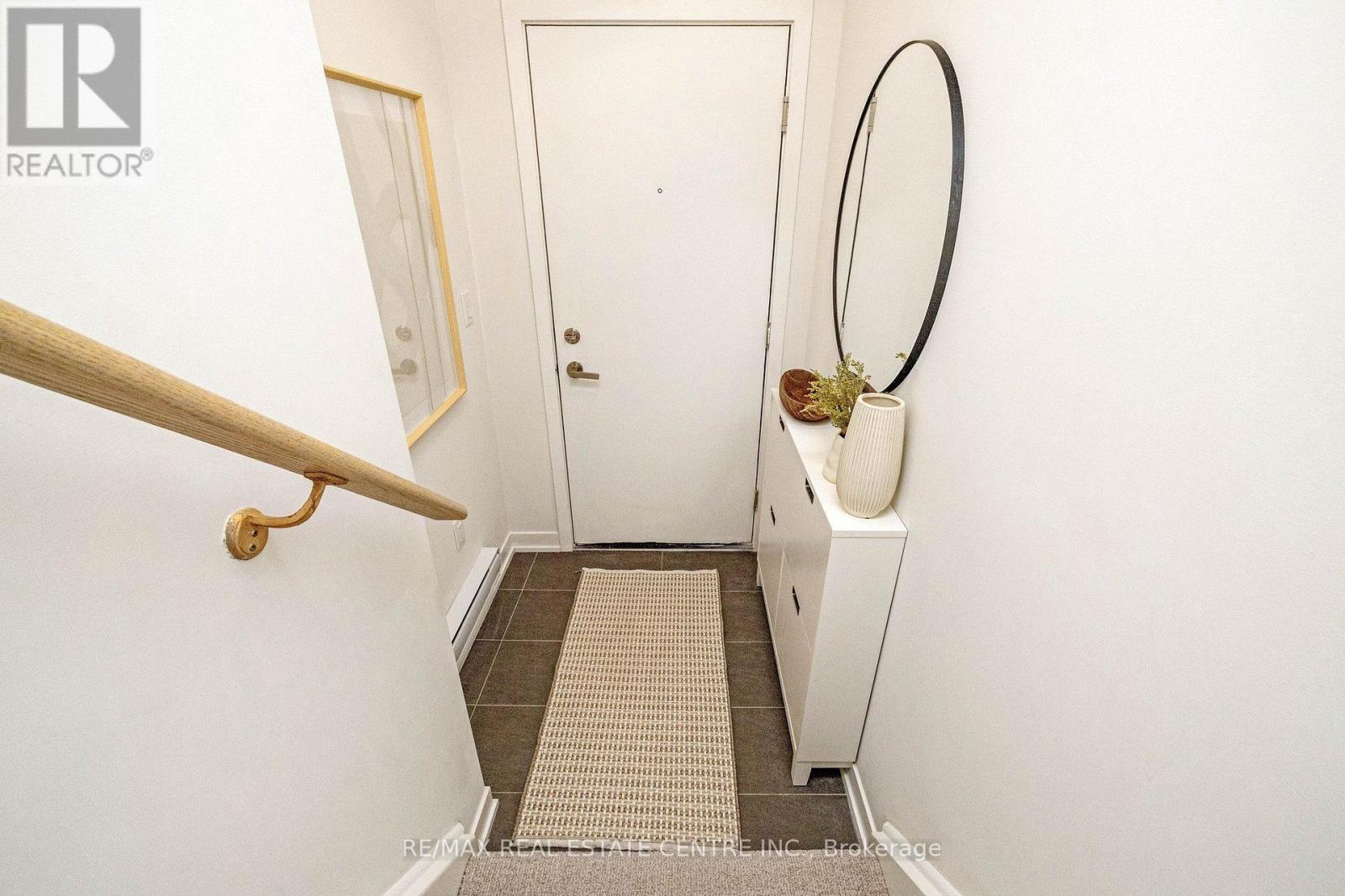 18 - 3409 Ridgeway Drive, Mississauga, Ontario  L5L 0B9 - Photo 4 - W13588990