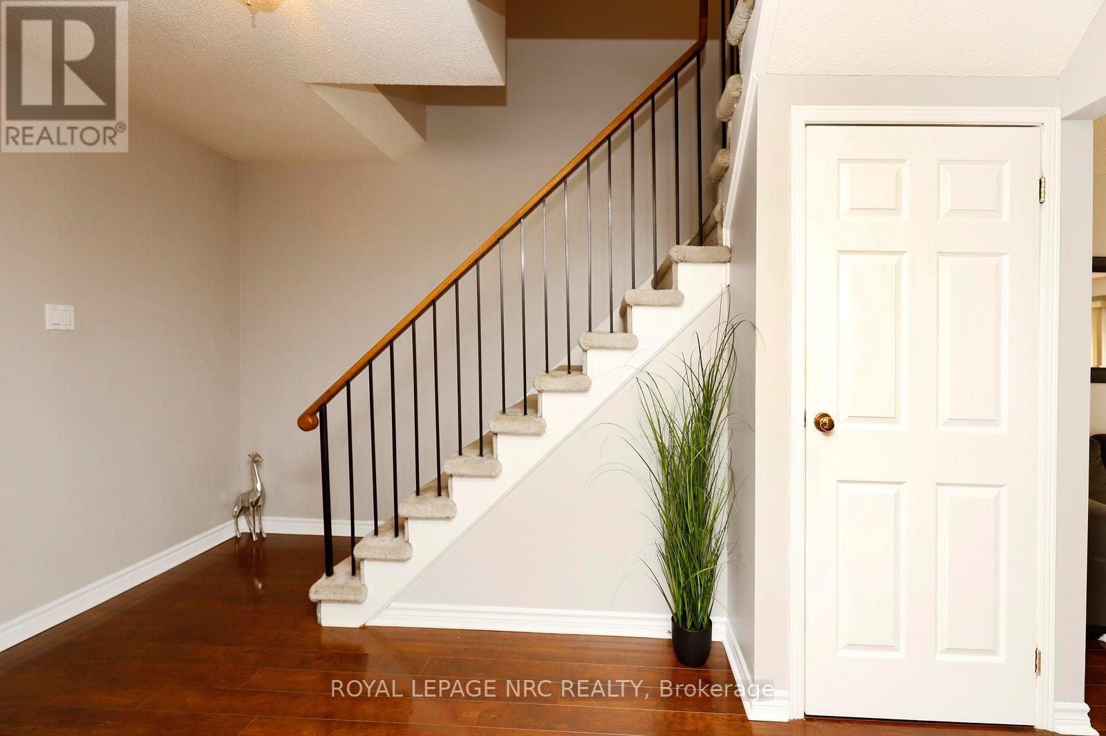 34 - 1226 Kirstie Court, Oakville, Ontario  L6H 5C4 - Photo 6 - W13589046
