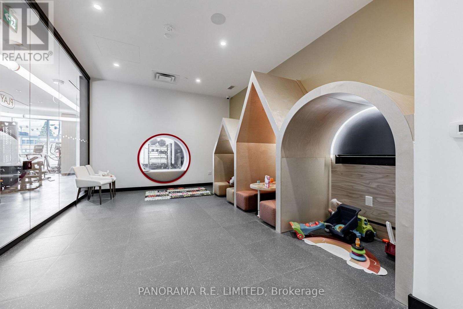 415 - 689 The Queensway, Toronto, Ontario  M8Y 0C8 - Photo 34 - W13589098