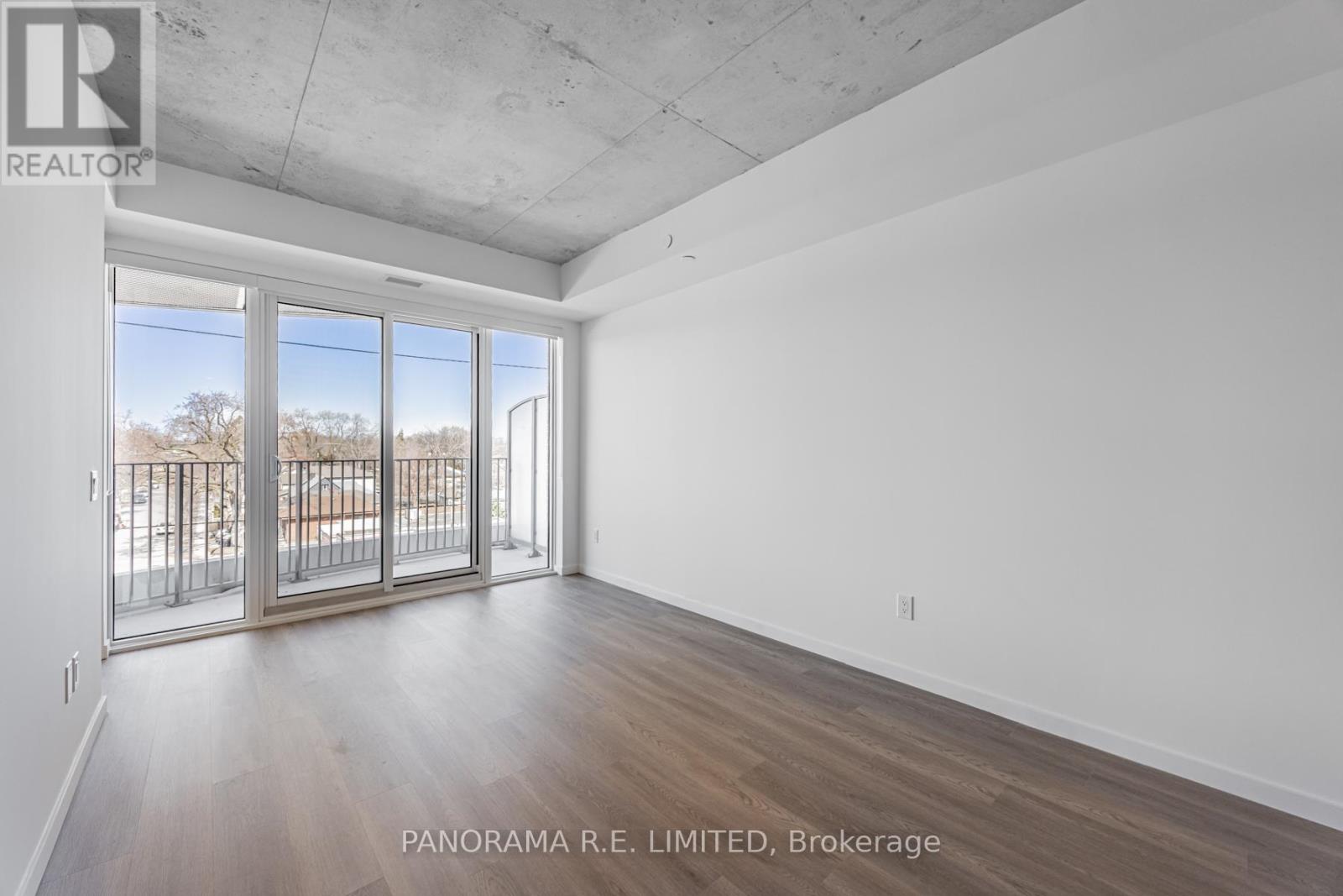 415 - 689 The Queensway, Toronto, Ontario  M8Y 0C8 - Photo 4 - W13589098