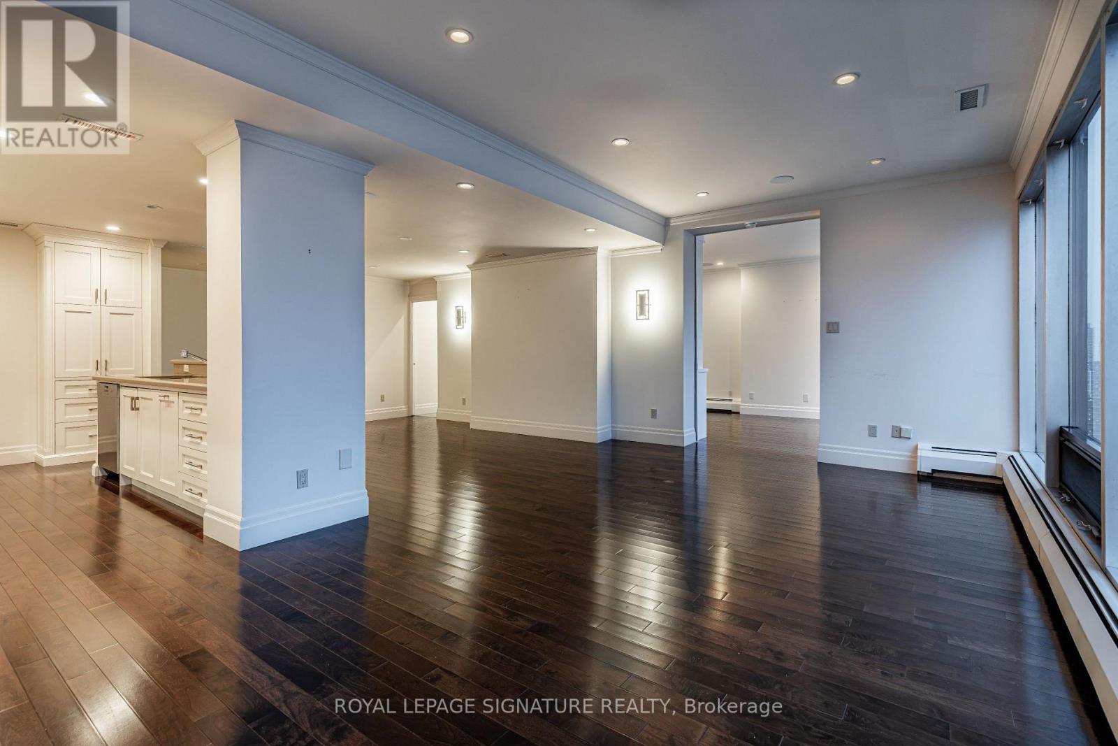 2202 - 30 Wellington Street E, Toronto, Ontario M5E 1S3 - Photo 16 - C13583462