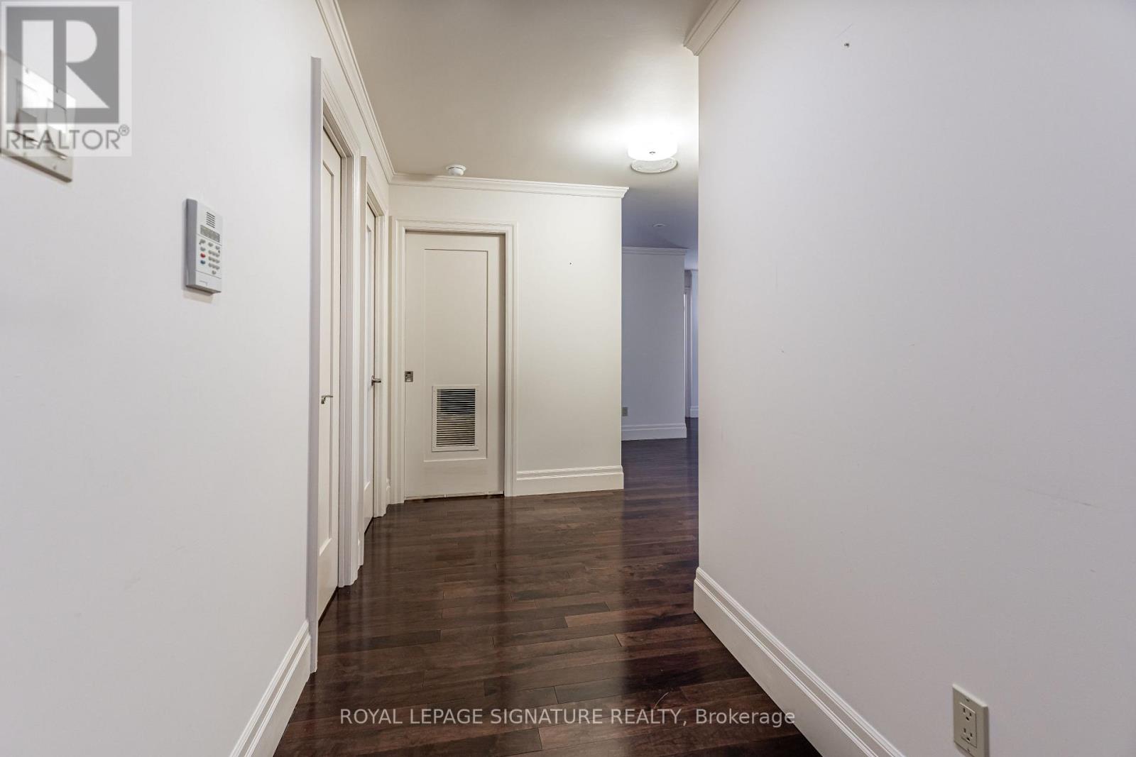 2202 - 30 Wellington Street E, Toronto, Ontario M5E 1S3 - Photo 8 - C13583462