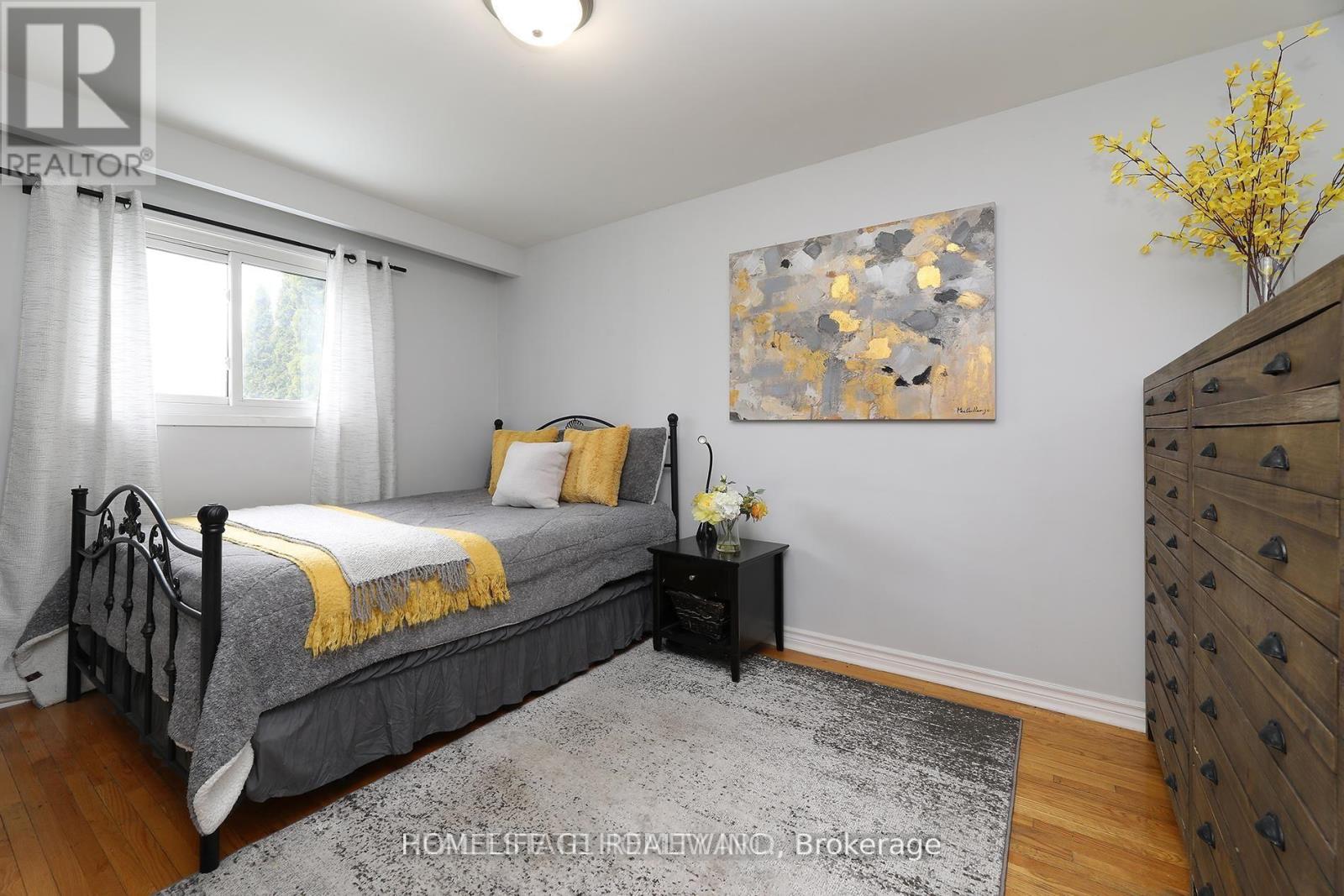 Upper - 34 Mystic Avenue, Toronto, Ontario  M1L 4G9 - Photo 22 - E13586256