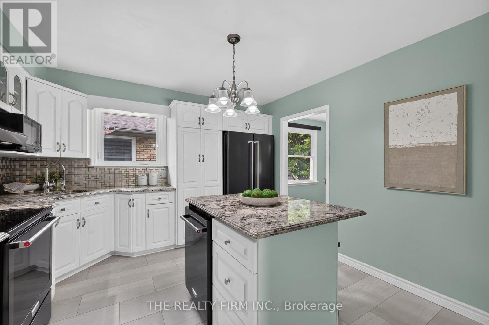 23 Confederation Drive, St. Thomas, Ontario N5P 3P1 - Photo 10 - X13589198