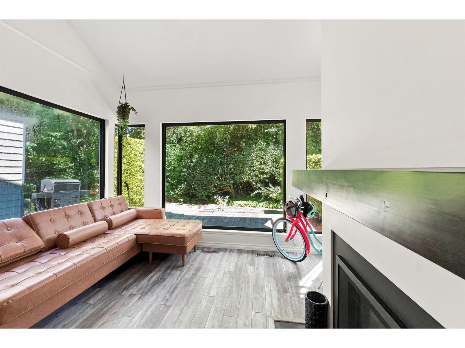 15945 Alder Place, Surrey, British Columbia  V4A 5J1 - Photo 6 - R3147488