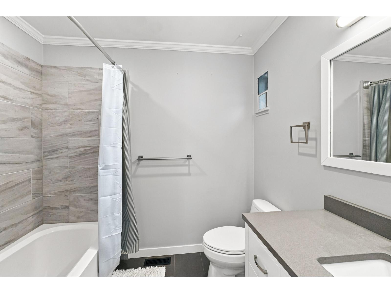 15945 Alder Place, Surrey, British Columbia  V4A 5J1 - Photo 11 - R3147488