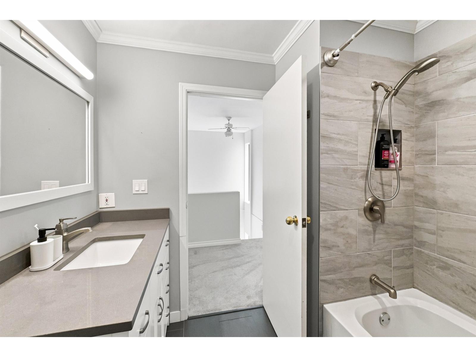 15945 Alder Place, Surrey, British Columbia  V4A 5J1 - Photo 12 - R3147488