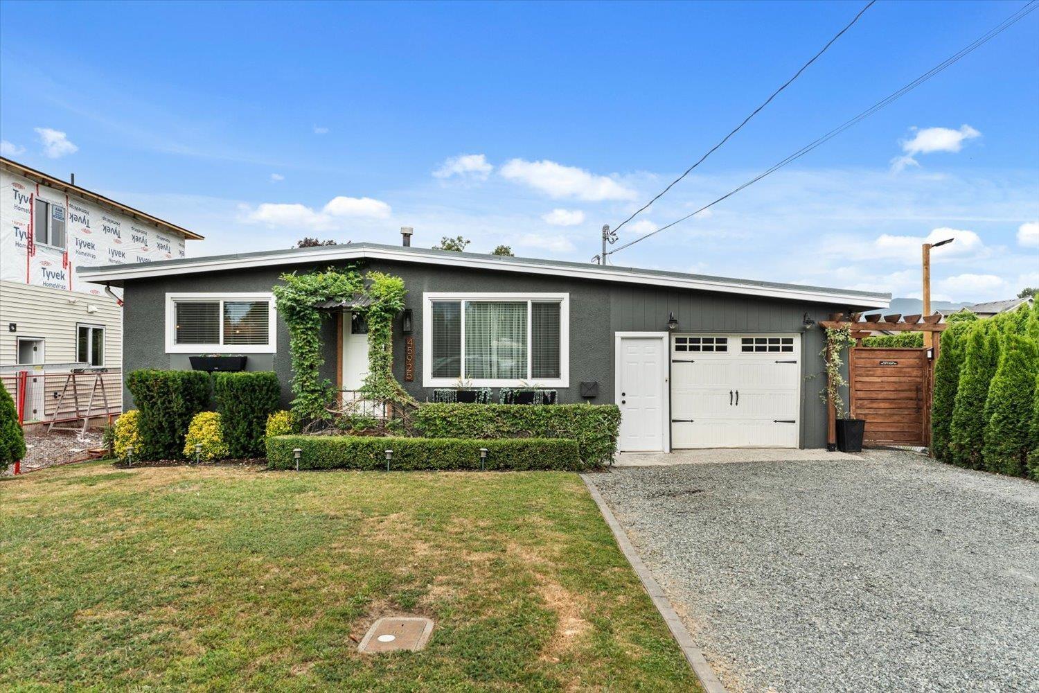 45925 LEWIS AVENUE|Chilliwack Proper West