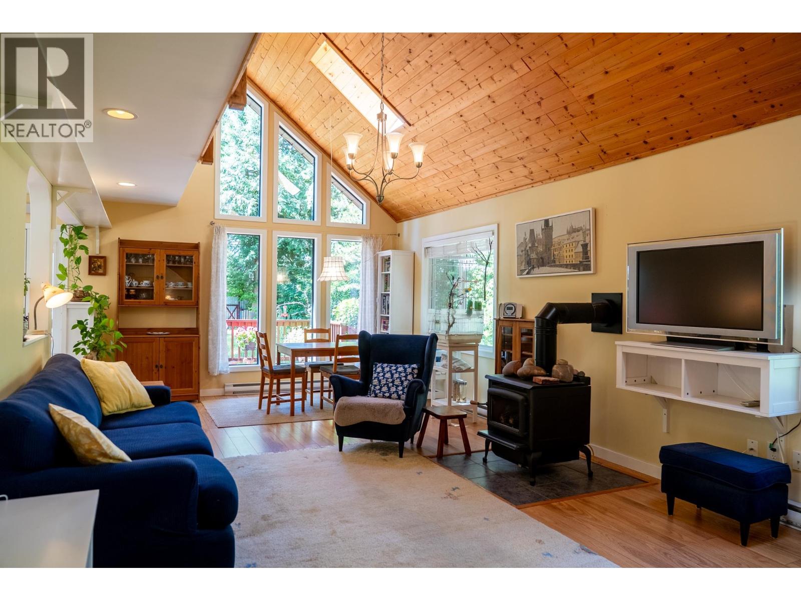 7913 Swanson View Drive, Pender Island, British Columbia V0N 2M2 - Photo 12 - R3136446
