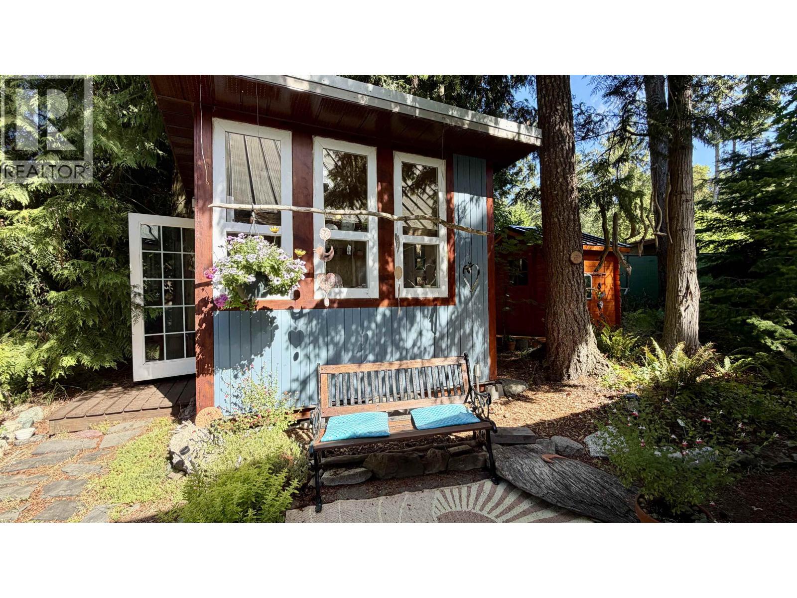 7913 Swanson View Drive, Pender Island, British Columbia V0N 2M2 - Photo 25 - R3136446