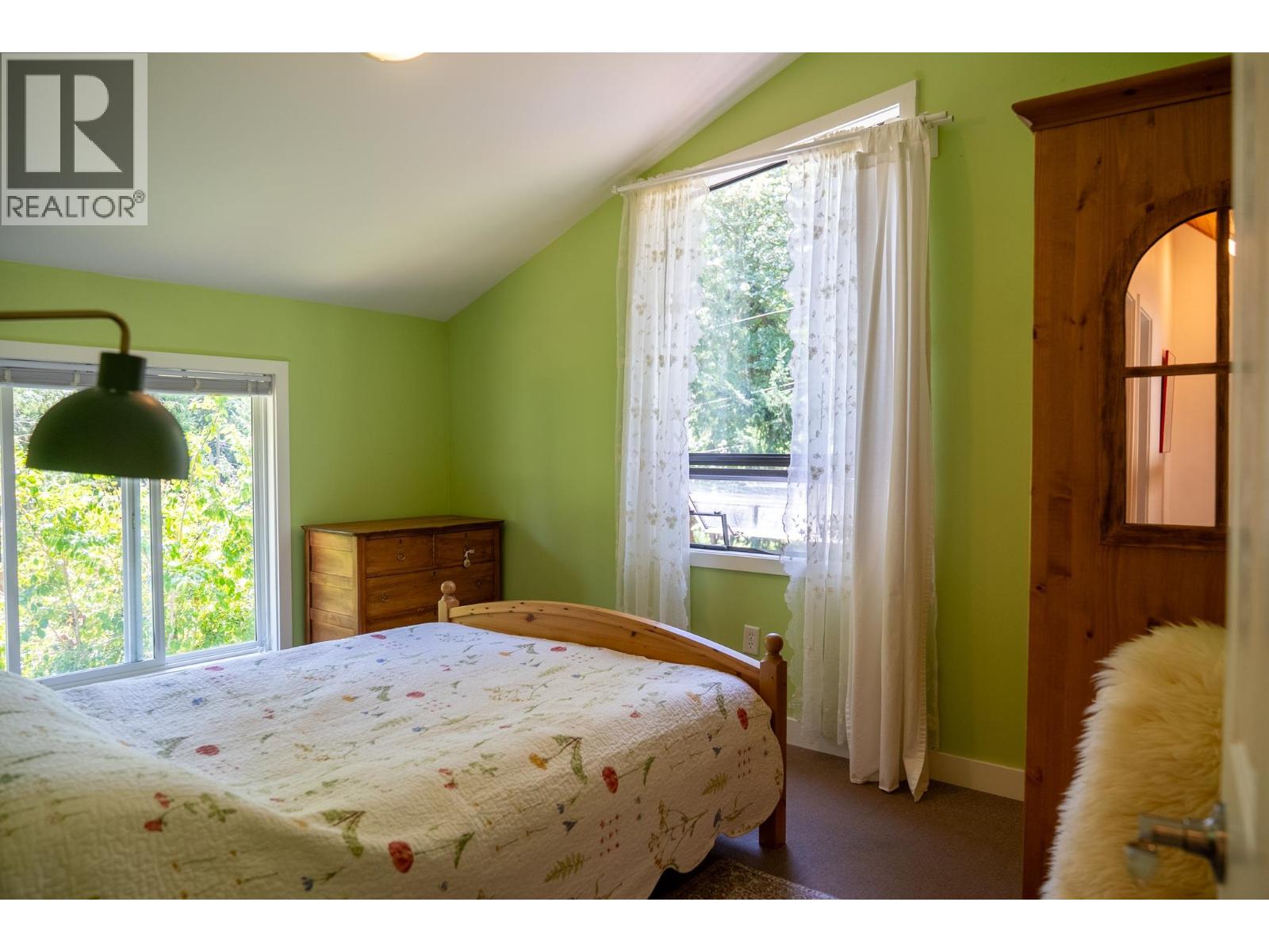7913 Swanson View Drive, Pender Island, British Columbia V0N 2M2 - Photo 16 - R3136446