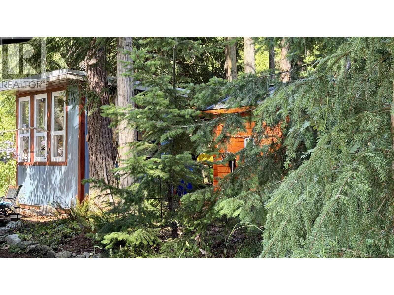 7913 Swanson View Drive, Pender Island, British Columbia V0N 2M2 - Photo 27 - R3136446