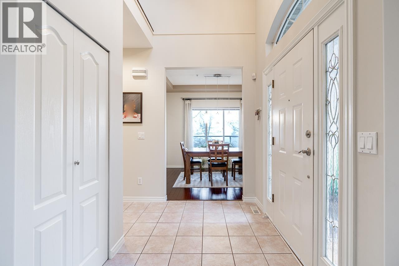 2 915 Fort Fraser Rise, Port Coquitlam, British Columbia  V3C 6K3 - Photo 3 - R3148350