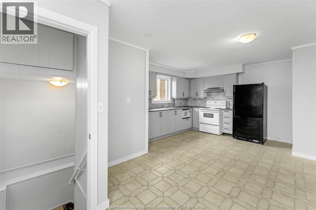 759 Pierre Avenue Unit# 4, Windsor, Ontario N9A 2K4 - Photo 3 - 26017601