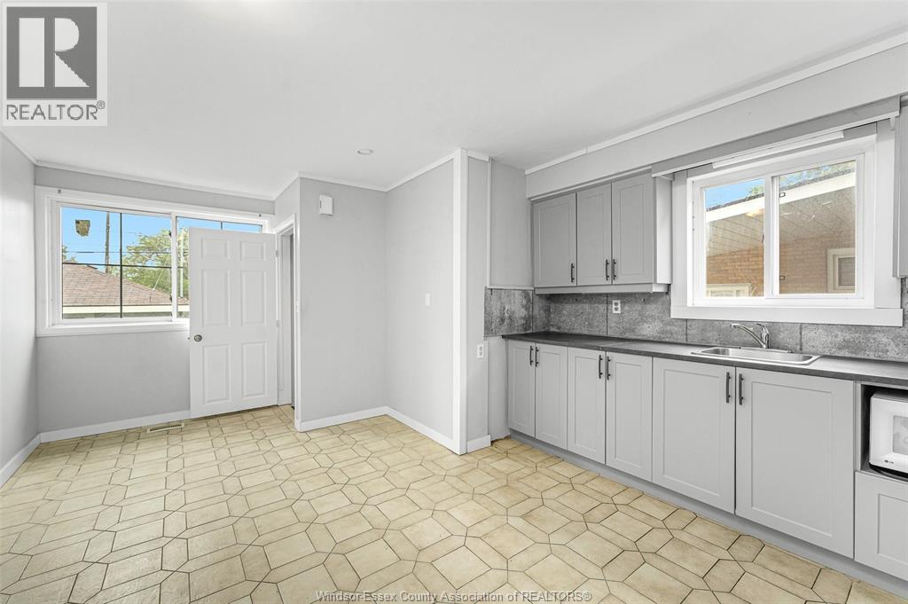 759 Pierre Avenue Unit# 4, Windsor, Ontario N9A 2K4 - Photo 5 - 26017601