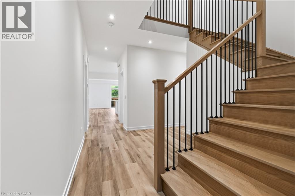 88 Valley Trail Place, Waterdown, Ontario  L8B 2A2 - Photo 7 - 40849174