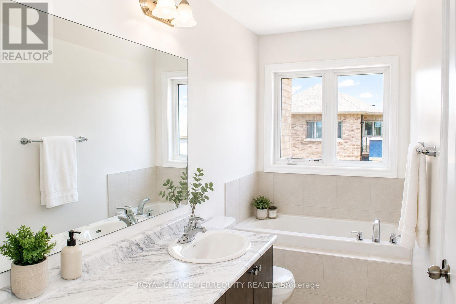 9 Lady Evelyn Crescent, Brampton, Ontario  L6Y 6C7 - Photo 6 - W13588384