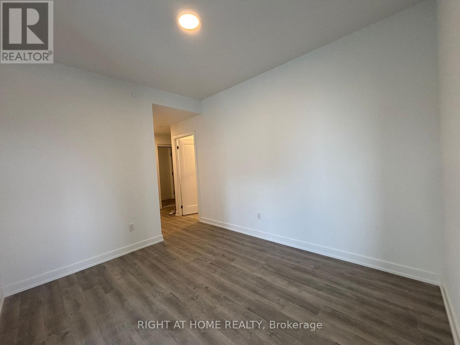 2905 - 5105 HURONTARIO STREET - Photo 17