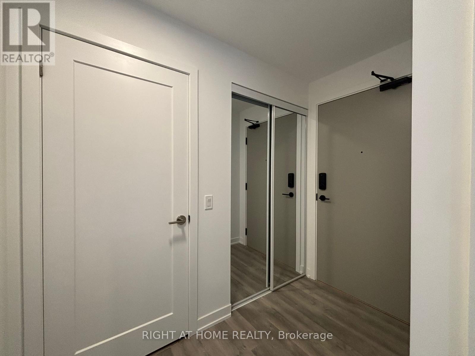 2905 - 5105 HURONTARIO STREET - Photo 29