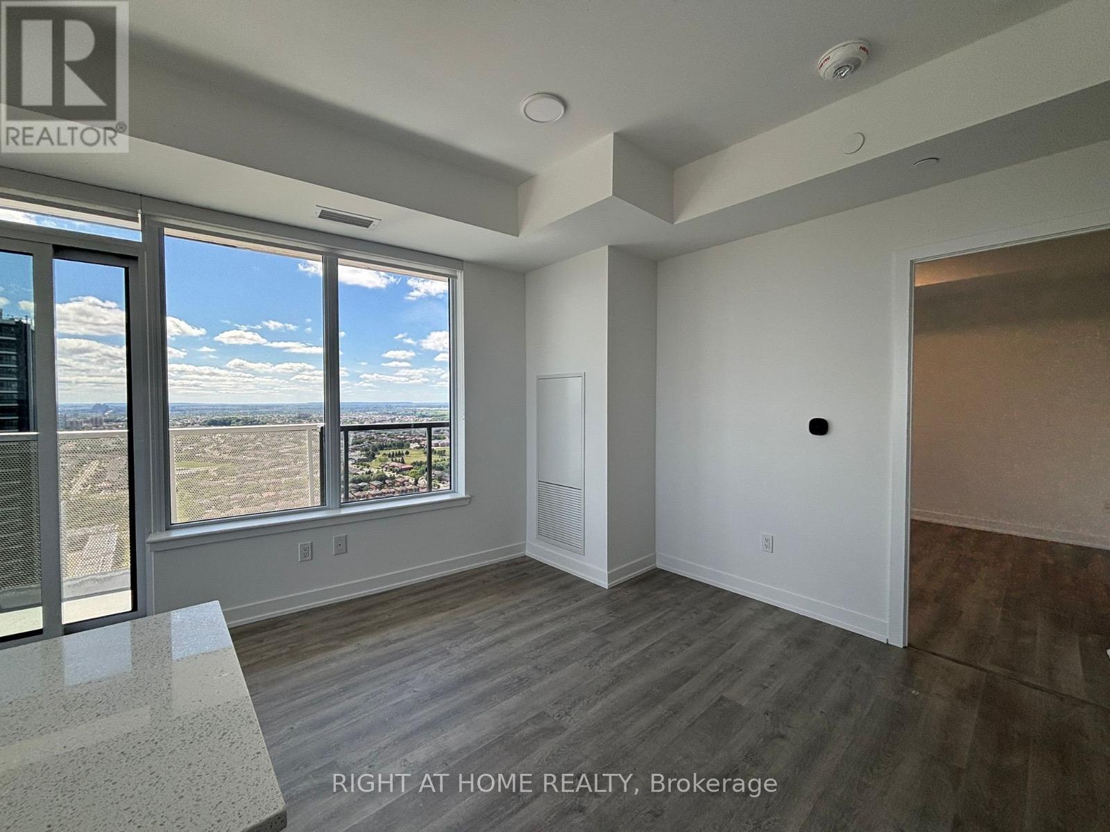 2905 - 5105 HURONTARIO STREET - Photo 9
