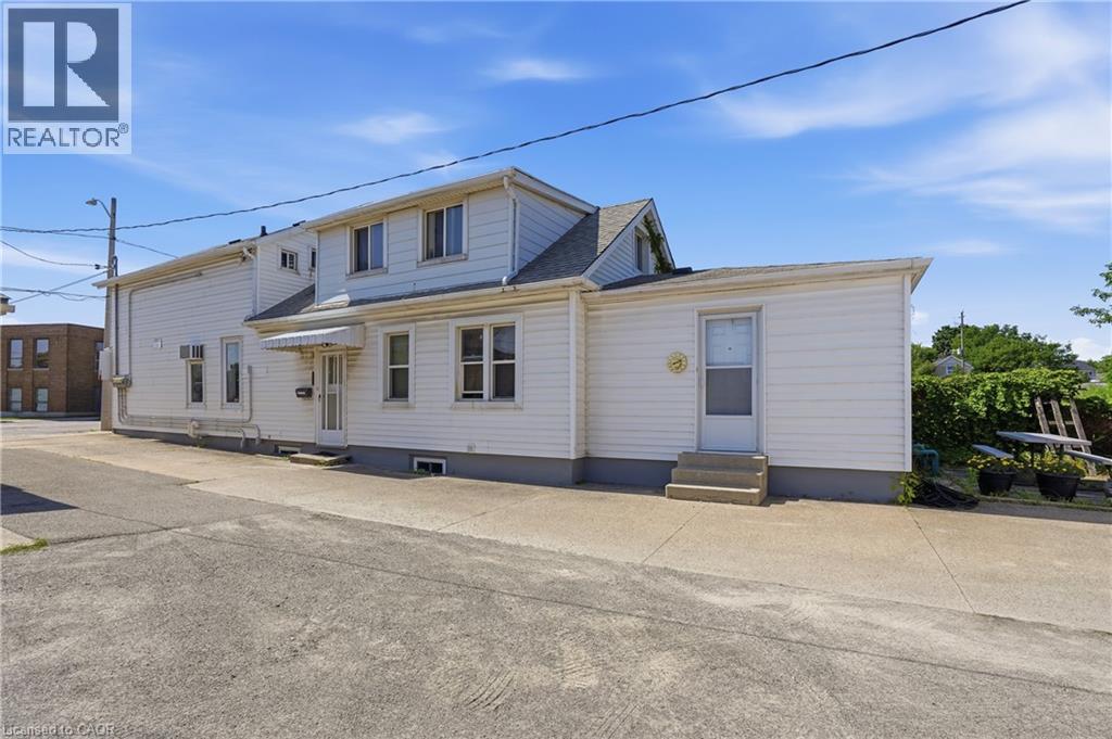 61 Niagara Street, St. Catharines, Ontario  L2R 4L1 - Photo 18 - 40849051