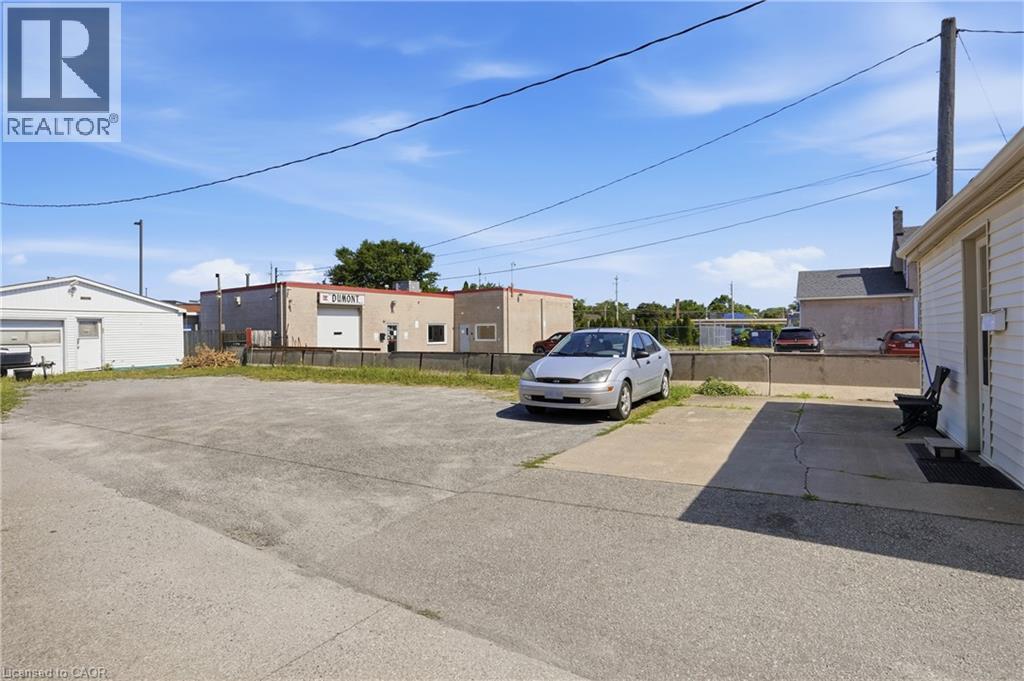 61 Niagara Street, St. Catharines, Ontario  L2R 4L1 - Photo 19 - 40849051