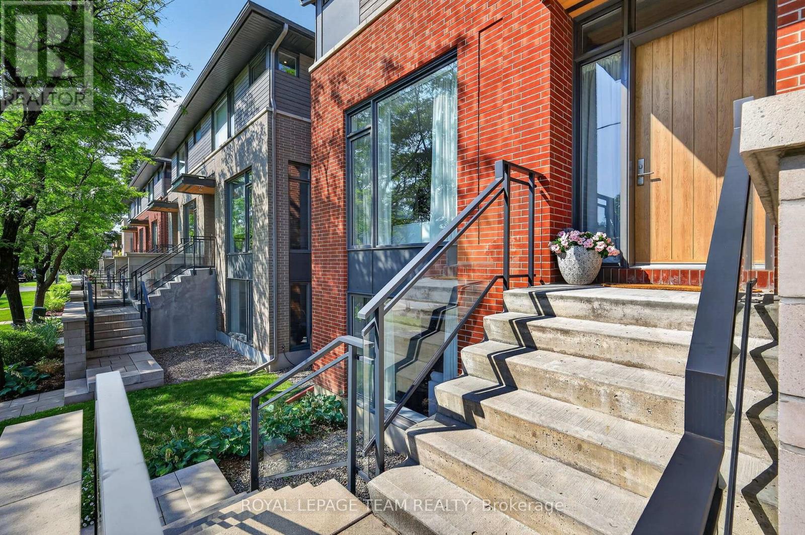 526 Edison Avenue, Ottawa, Ontario  K2A 3Y5 - Photo 5 - X13025680