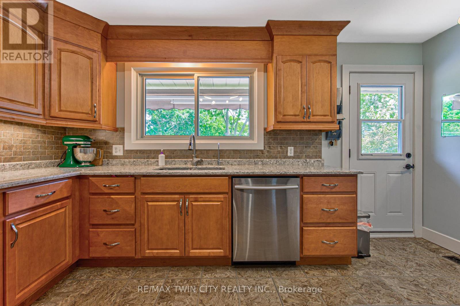 11 Beechim Drive, Wilmot, Ontario  N0B 2E0 - Photo 21 - X13589222