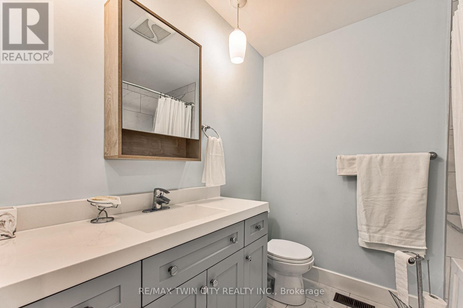 11 Beechim Drive, Wilmot, Ontario  N0B 2E0 - Photo 30 - X13589222
