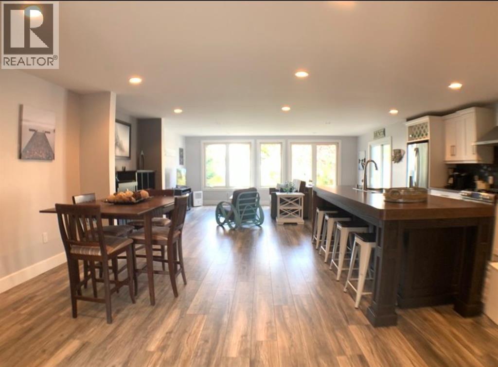 3716 Beverly Glen ROAD Plympton-Wyoming Ontario Canada N0N1E0 3