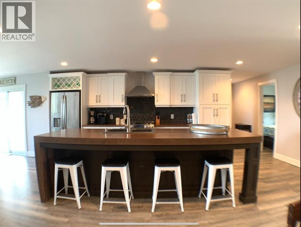3716 Beverly Glen ROAD Plympton-Wyoming Ontario Canada N0N1E0 5