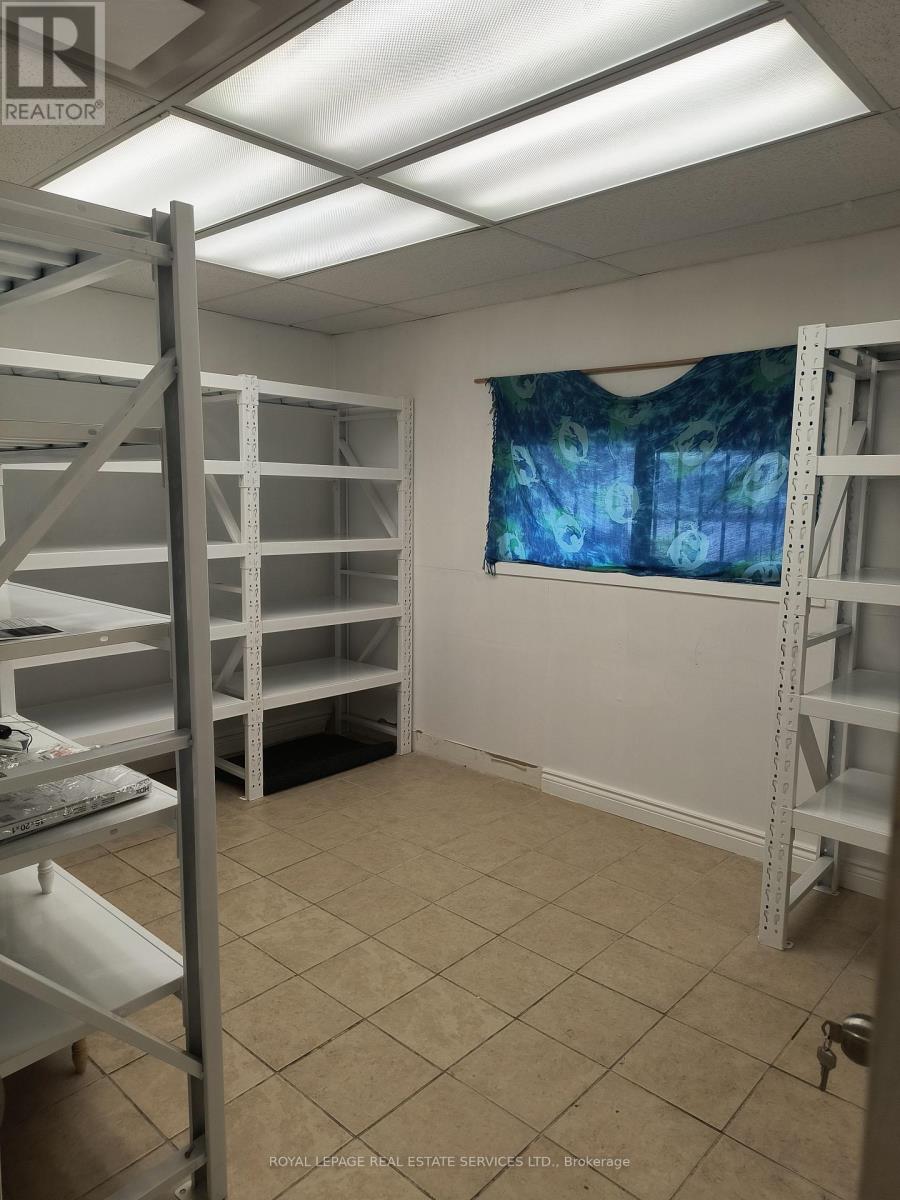 1840 Danforth Avenue, Toronto, Ontario  M4C 1H8 - Photo 6 - E13589230