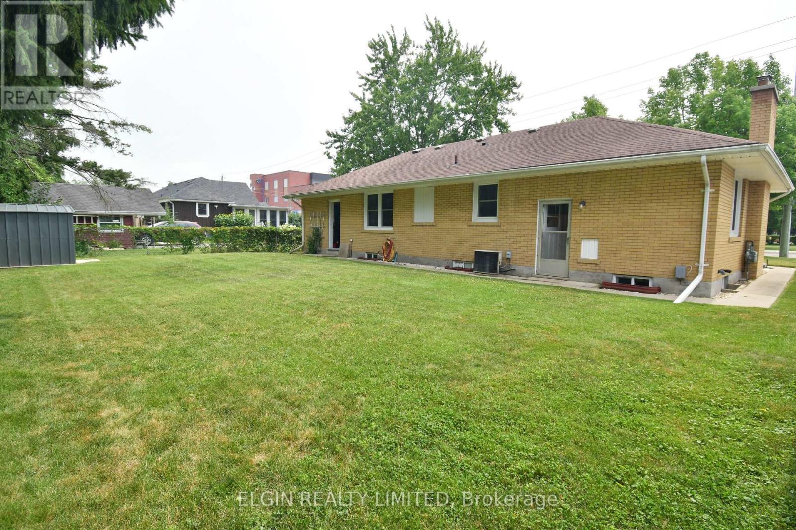 174 Elm Street, St. Thomas, Ontario  N5R 1J3 - Photo 27 - X13589476