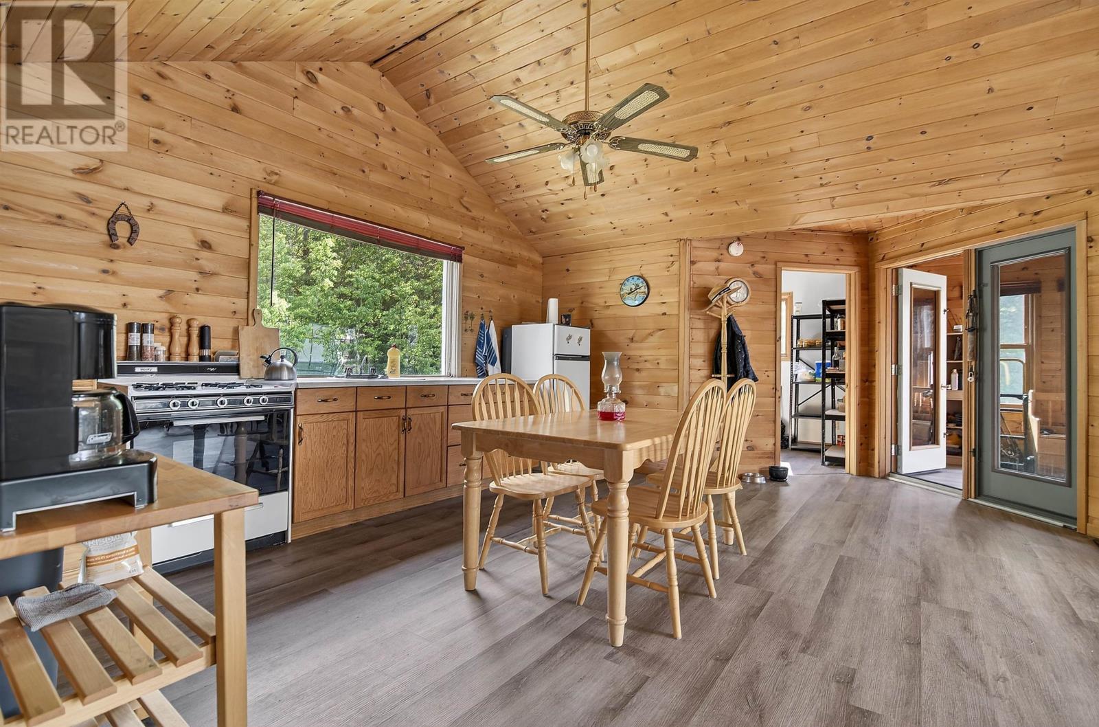 2747 Moore Bay, Sioux Narrows/kenora, Ontario  P0X 1H0 - Photo 4 - TB2601478