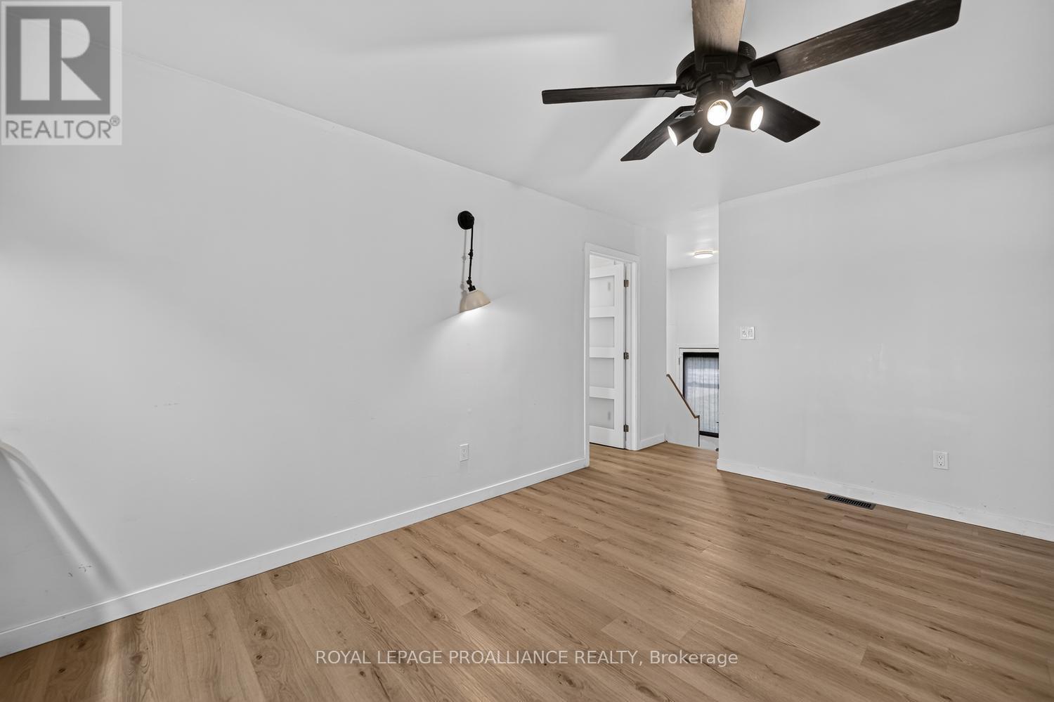 415 Railway Avenue, Prescott, Ontario  K0E 1T0 - Photo 13 - X13589484