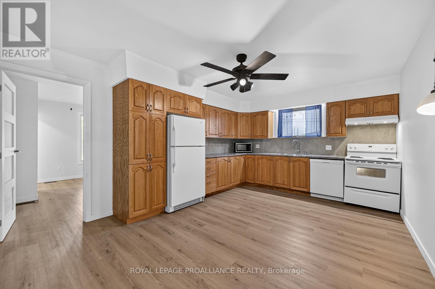 415 Railway Avenue, Prescott, Ontario  K0E 1T0 - Photo 9 - X13589484