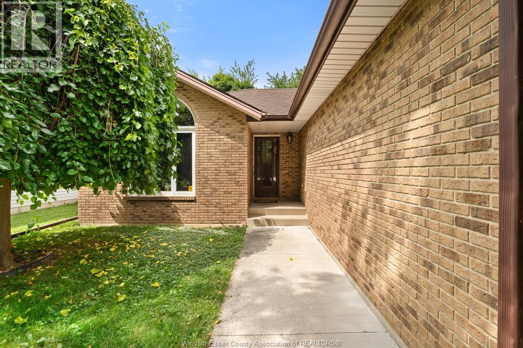 3537 Woodward Boulevard, Windsor, Ontario  N8W 5G4 - Photo 4 - 26017607
