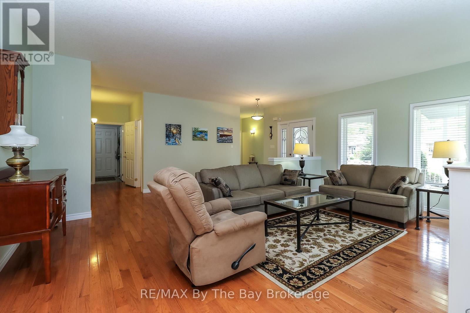 60 Martyn Drive, Wasaga Beach, Ontario  L9Z 1N6 - Photo 8 - S13589366
